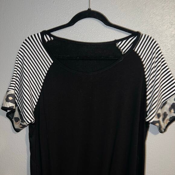 Black Short Sleeve Striped Sleeve Animal Print T-Shirt Dress Size Large - Picture 6 of 8